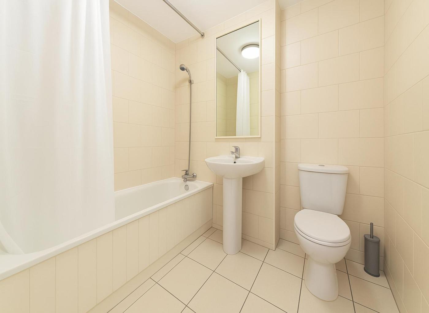 2 Bed In Stratford London