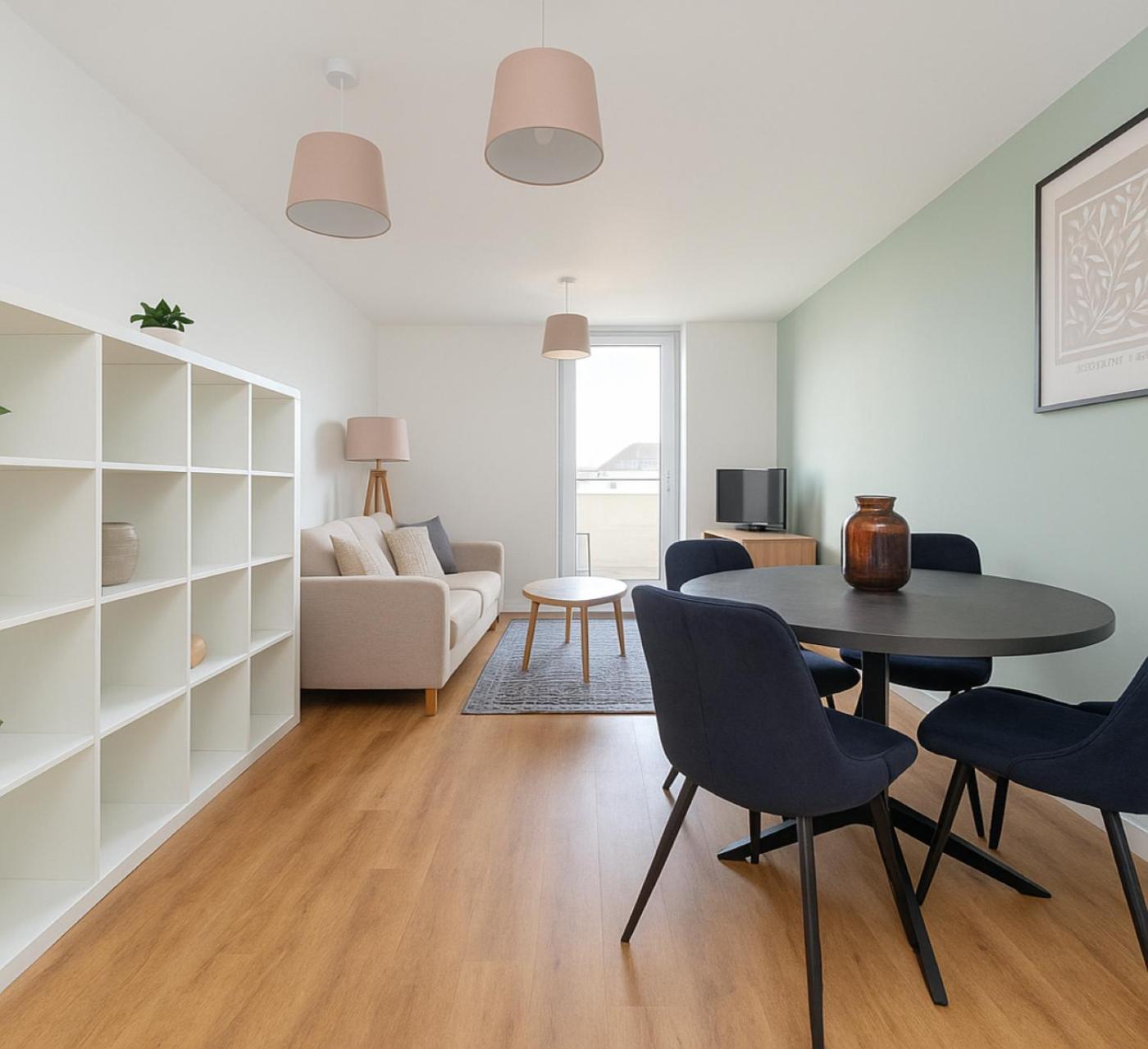 2 Bed In Stratford * London